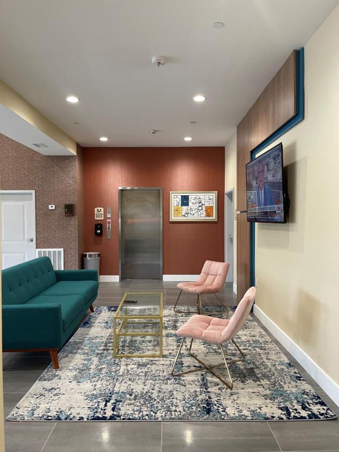 Palace Inn Blue Houston East Beltway 8 Cloverleaf Esterno foto