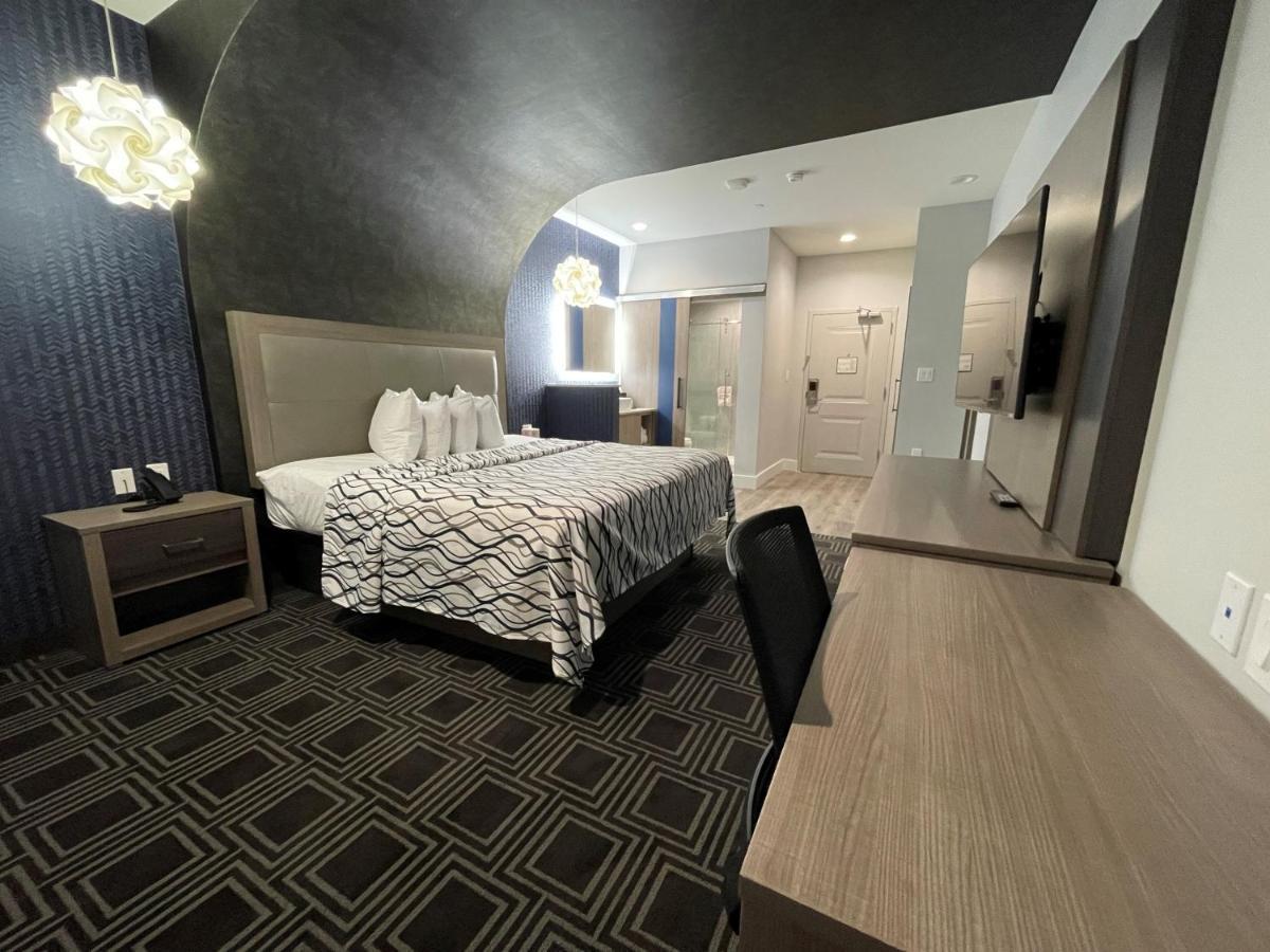 Palace Inn Blue Houston East Beltway 8 Cloverleaf Esterno foto